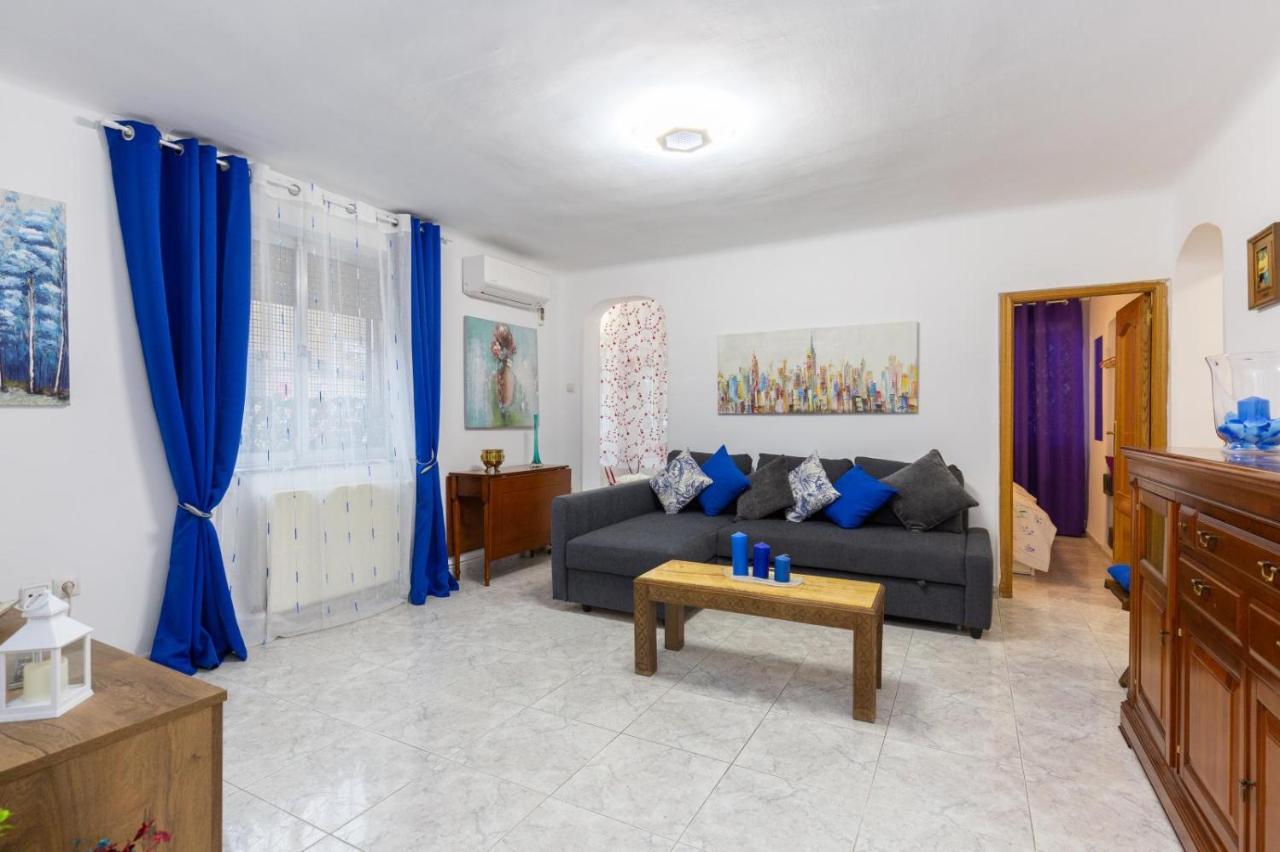 Apartamento Casa De Campo - Alojamiento De Temporada Madrid Esterno foto